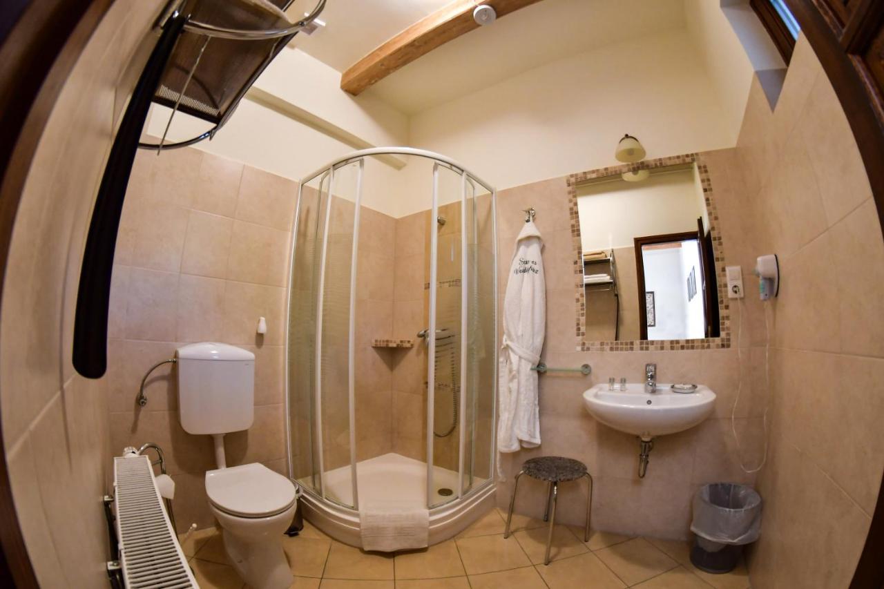 Bed and Breakfast Szin-Es Vendeghaz Сентеш Экстерьер фото